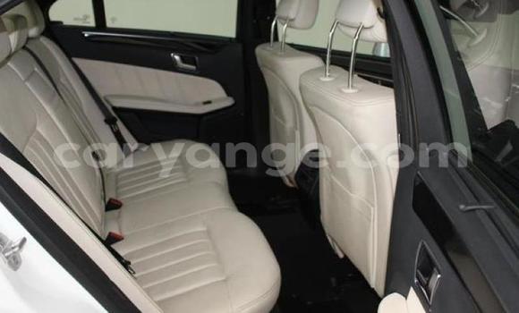 Acheter Occasion Voiture Mercedes-Benz E–Class Blanc à Karasburg, Karas Acheter Occasion Voiture Mercedes-Benz E–Class Blanc à Karasburg, Karas