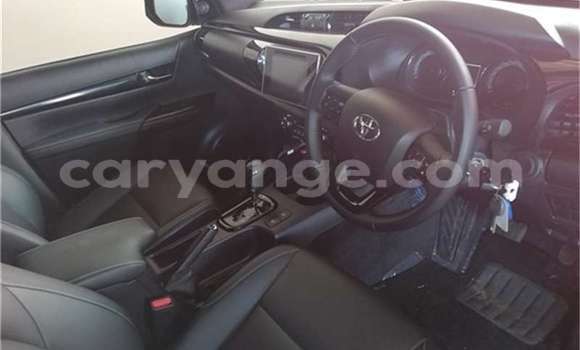 Buy Used Toyota Hilux White Car in Katima Mulilo in Caprivi Buy Used Toyota Hilux White Car in Katima Mulilo in Caprivi