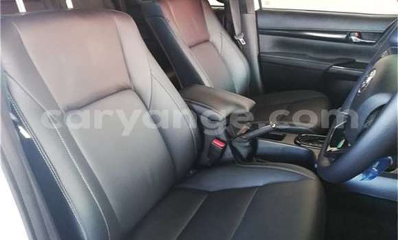 Buy Used Toyota Hilux White Car in Katima Mulilo in Caprivi Buy Used Toyota Hilux White Car in Katima Mulilo in Caprivi