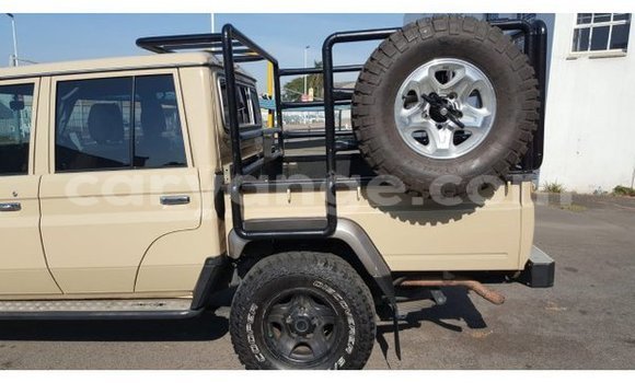 Buy Used Toyota Land Cruiser Beige Car in Windhoek in Namibia Buy Used Toyota Land Cruiser Beige Car in Windhoek in Namibia