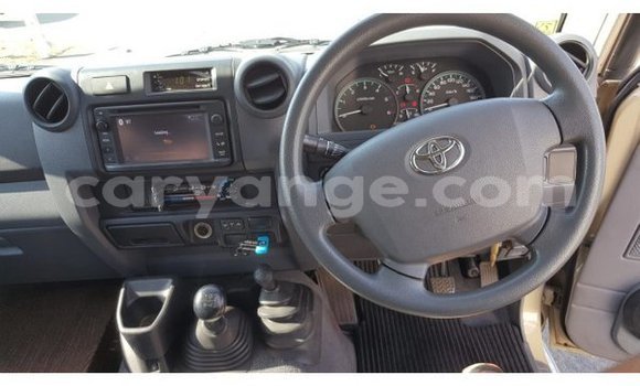 Buy Used Toyota Land Cruiser Beige Car in Windhoek in Namibia Buy Used Toyota Land Cruiser Beige Car in Windhoek in Namibia