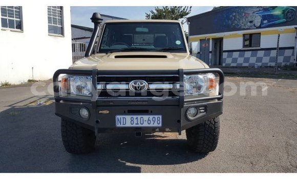 Buy Used Toyota Land Cruiser Beige Car in Windhoek in Namibia Buy Used Toyota Land Cruiser Beige Car in Windhoek in Namibia