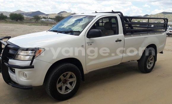 Buy Used Toyota Hilux White Car in Windhoek in Namibia Buy Used Toyota Hilux White Car in Windhoek in Namibia