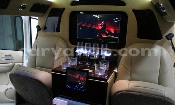 Buy Used Cadillac Escalade White Car in Grootfontein in Namibia Buy Used Cadillac Escalade White Car in Grootfontein in Namibia
