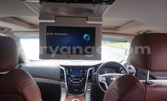 Buy Used Cadillac Escalade Black Car in Swakopmund in Namibia Buy Used Cadillac Escalade Black Car in Swakopmund in Namibia