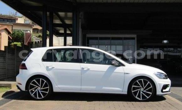 Buy Used Volkswagen Golf R White Car in Karibib in Erongo Buy Used Volkswagen Golf R White Car in Karibib in Erongo