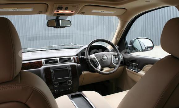 Buy Used Cadillac Escalade White Car in Grootfontein in Namibia Buy Used Cadillac Escalade White Car in Grootfontein in Namibia