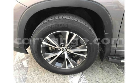 Acheter Import Voiture Toyota Highlander Autre à Import - Dubai, Namibie Acheter Import Voiture Toyota Highlander Autre à Import - Dubai, Namibie