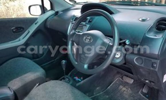 Acheter Occasion Voiture Toyota Vitz Gris à Windhoek, Namibie Acheter Occasion Voiture Toyota Vitz Gris à Windhoek, Namibie