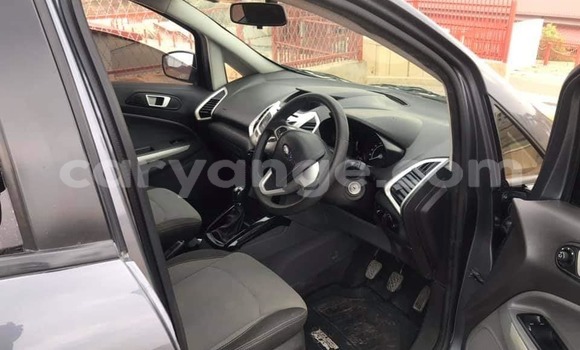 Acheter Occasion Voiture Ford Escort Noir à Windhoek, Namibie Acheter Occasion Voiture Ford Escort Noir à Windhoek, Namibie