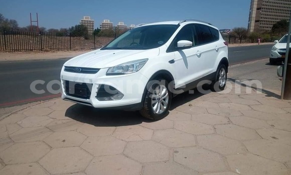 Acheter Occasion Voiture Ford Kuga Blanc à Windhoek, Namibie Acheter Occasion Voiture Ford Kuga Blanc à Windhoek, Namibie