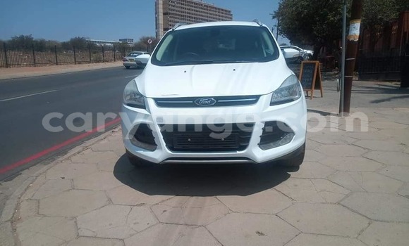 Acheter Occasion Voiture Ford Kuga Blanc à Windhoek, Namibie Acheter Occasion Voiture Ford Kuga Blanc à Windhoek, Namibie