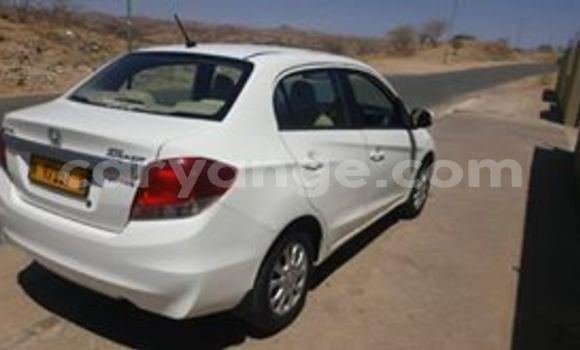 Acheter Occasion Voiture Honda Brio Blanc à Windhoek, Namibie Acheter Occasion Voiture Honda Brio Blanc à Windhoek, Namibie