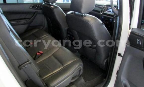 Acheter Occasion Voiture Ford Everest Blanc à Windhoek, Namibie Acheter Occasion Voiture Ford Everest Blanc à Windhoek, Namibie