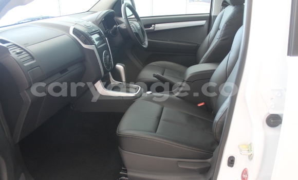 Buy Used Isuzu KB White Car in Grootfontein in Namibia Buy Used Isuzu KB White Car in Grootfontein in Namibia