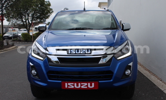 Acheter Occasion Voiture Isuzu D–MAX Bleu à Walvis Bay, Namibie Acheter Occasion Voiture Isuzu D–MAX Bleu à Walvis Bay, Namibie