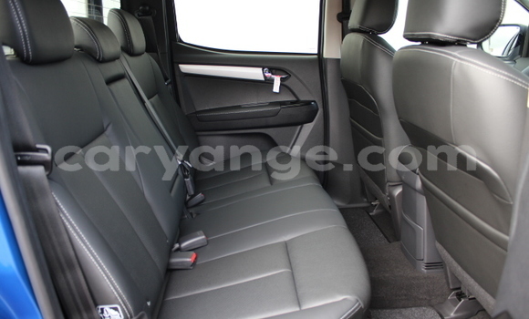 Acheter Occasion Voiture Isuzu D–MAX Bleu à Walvis Bay, Namibie Acheter Occasion Voiture Isuzu D–MAX Bleu à Walvis Bay, Namibie