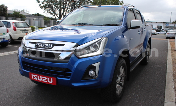 Acheter Occasion Voiture Isuzu D–MAX Bleu à Walvis Bay, Namibie Acheter Occasion Voiture Isuzu D–MAX Bleu à Walvis Bay, Namibie