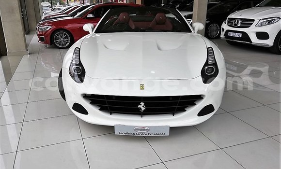 Buy Used Ferrari California White Car in Bethanien in Karas Buy Used Ferrari California White Car in Bethanien in Karas