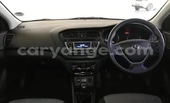 Acheter Occasion Voiture Hyundai I20 Blanc à Rundu, Namibie Acheter Occasion Voiture Hyundai I20 Blanc à Rundu, Namibie