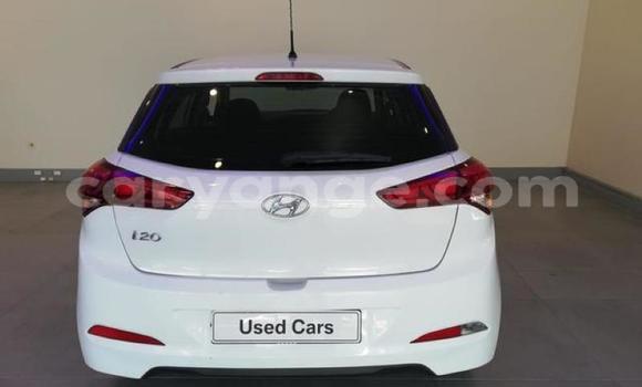 Acheter Occasion Voiture Hyundai I20 Blanc à Rundu, Namibie Acheter Occasion Voiture Hyundai I20 Blanc à Rundu, Namibie