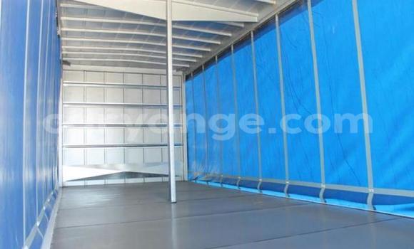 Acheter Occasion Utilitaire Nissan UD Blanc à Henties Bay, Erongo Acheter Occasion Utilitaire Nissan UD Blanc à Henties Bay, Erongo