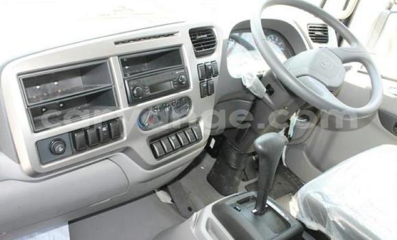 Acheter Occasion Utilitaire Nissan UD Blanc à Henties Bay, Erongo Acheter Occasion Utilitaire Nissan UD Blanc à Henties Bay, Erongo