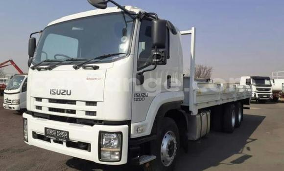 Buy Used Isuzu FTR 850 White Truck in Henties Bay in Erongo Buy Used Isuzu FTR 850 White Truck in Henties Bay in Erongo