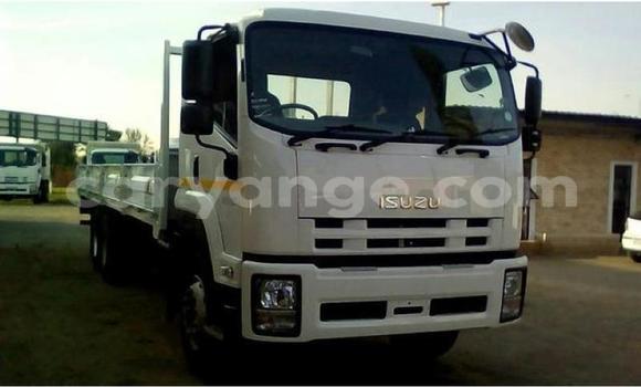 Buy Used Isuzu FTR 850 White Truck in Henties Bay in Erongo Buy Used Isuzu FTR 850 White Truck in Henties Bay in Erongo