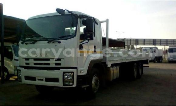 Buy Used Isuzu FTR 850 White Truck in Henties Bay in Erongo Buy Used Isuzu FTR 850 White Truck in Henties Bay in Erongo