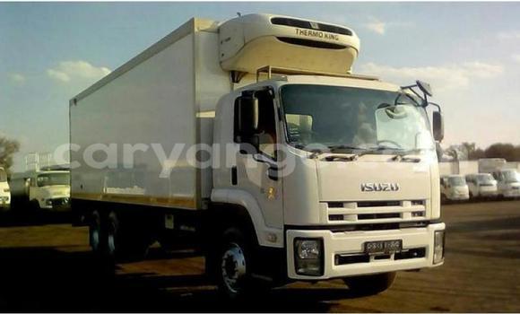 Buy Used Isuzu FTR 850 White Truck in Katima Mulilo in Caprivi