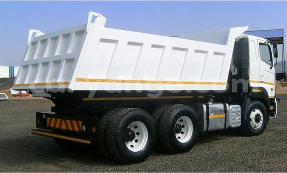 Buy Used Hino 300 Series White Truck in Katima Mulilo in Caprivi