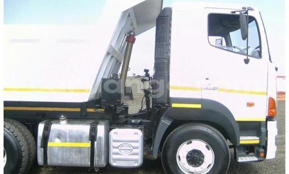 Buy Used Hino 300 Series White Truck in Katima Mulilo in Caprivi Buy Used Hino 300 Series White Truck in Katima Mulilo in Caprivi