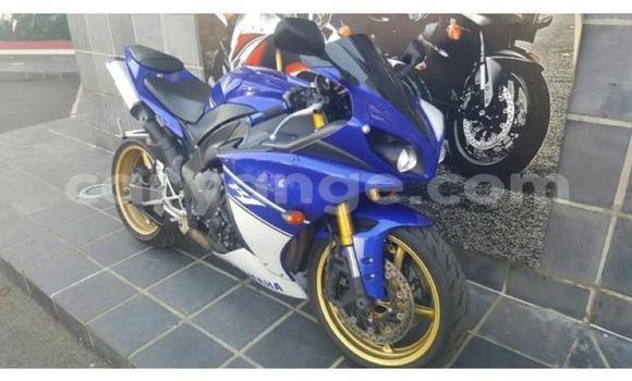 Buy Used Yamaha YZF Blue Bike in Henties Bay in Erongo Buy Used Yamaha YZF Blue Bike in Henties Bay in Erongo