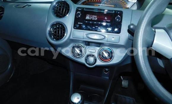 Acheter Occasion Voiture Toyota Corolla Gris à Karasburg, Karas Acheter Occasion Voiture Toyota Corolla Gris à Karasburg, Karas