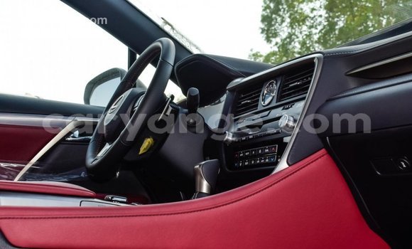 Acheter Import Voiture Lexus RX 300 Blanc à Import - Dubai, Namibie Acheter Import Voiture Lexus RX 300 Blanc à Import - Dubai, Namibie