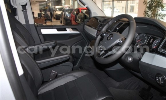 Acheter Occasion Voiture Volkswagen Caravelle Gris à Karasburg, Karas Acheter Occasion Voiture Volkswagen Caravelle Gris à Karasburg, Karas