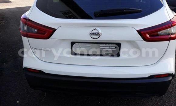 Buy Used Nissan Qashqai White Car in Karasburg in Karas Buy Used Nissan Qashqai White Car in Karasburg in Karas