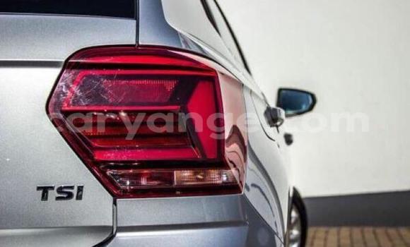 Acheter Occasion Voiture Volkswagen Polo Gris à Karasburg, Karas Acheter Occasion Voiture Volkswagen Polo Gris à Karasburg, Karas