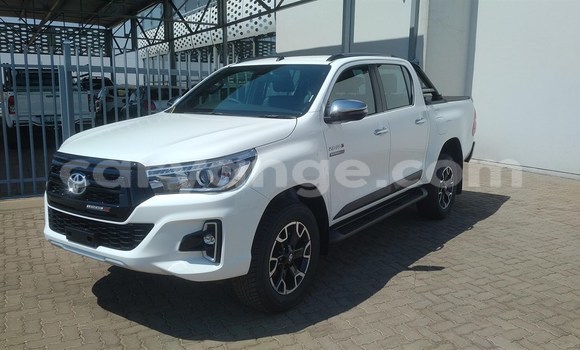 Acheter Occasion Voiture Toyota Hilux Blanc à Karasburg, Karas Acheter Occasion Voiture Toyota Hilux Blanc à Karasburg, Karas
