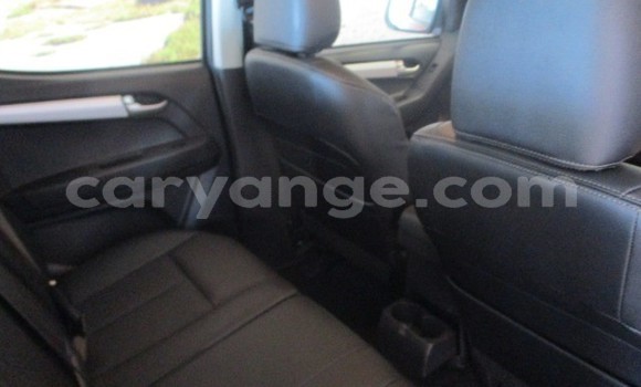 Acheter Occasion Voiture Isuzu KB Rouge à Karasburg, Karas Acheter Occasion Voiture Isuzu KB Rouge à Karasburg, Karas