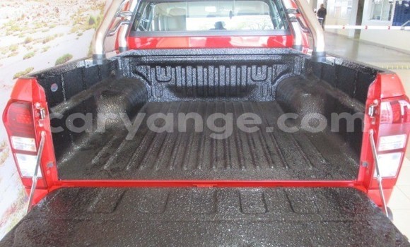 Acheter Occasion Voiture Isuzu KB Rouge à Karasburg, Karas Acheter Occasion Voiture Isuzu KB Rouge à Karasburg, Karas