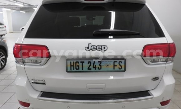 Buy Used Jeep Grand Cherokee White Car in Karasburg in Karas Buy Used Jeep Grand Cherokee White Car in Karasburg in Karas