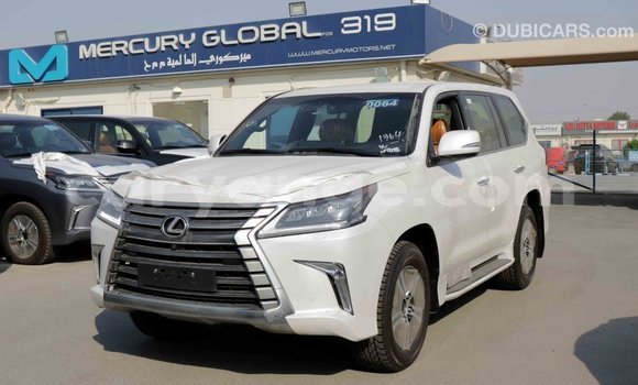 Acheter Import Voiture Lexus LX Blanc à Import - Dubai, Namibie Acheter Import Voiture Lexus LX Blanc à Import - Dubai, Namibie
