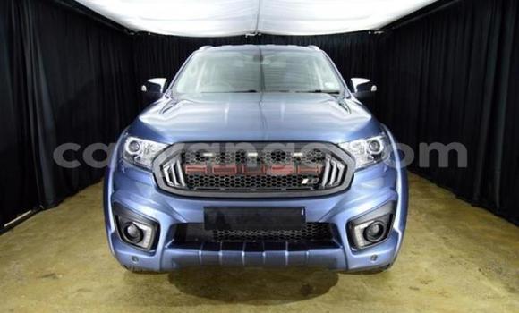 Acheter Occasion Voiture Ford Everest Bleu à Grootfontein, Namibie Acheter Occasion Voiture Ford Everest Bleu à Grootfontein, Namibie