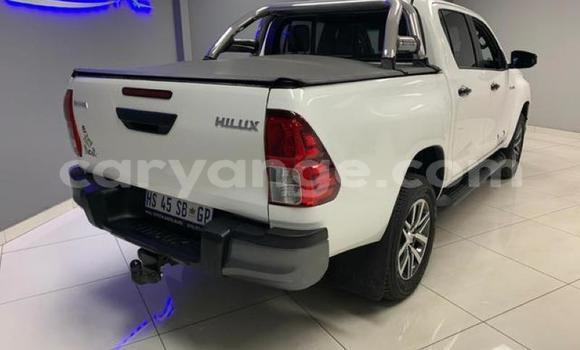Buy Used Toyota Hilux White Car in Katima Mulilo in Caprivi Buy Used Toyota Hilux White Car in Katima Mulilo in Caprivi