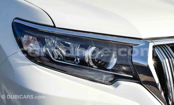 Acheter Import Voiture Toyota Prado Blanc à Import - Dubai, Namibie Acheter Import Voiture Toyota Prado Blanc à Import - Dubai, Namibie