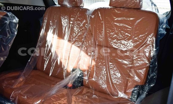 Acheter Import Voiture Kia Sorento Noir à Import - Dubai, Namibie Acheter Import Voiture Kia Sorento Noir à Import - Dubai, Namibie