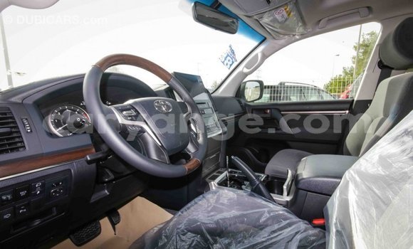 Buy Import Toyota Land Cruiser White Car in Import - Dubai in Namibia Buy Import Toyota Land Cruiser White Car in Import - Dubai in Namibia