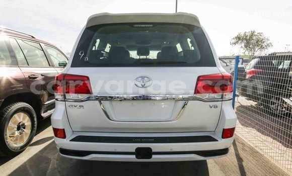 Buy Import Toyota Land Cruiser White Car in Import - Dubai in Namibia Buy Import Toyota Land Cruiser White Car in Import - Dubai in Namibia